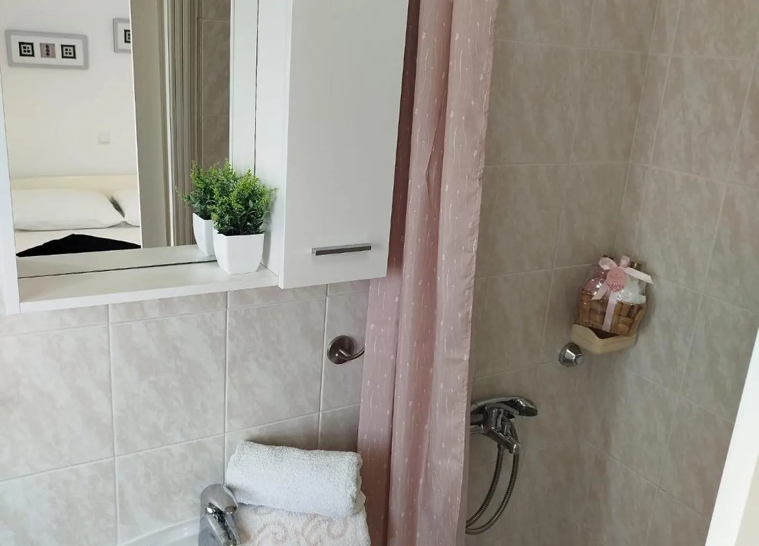Anna Maris Apartment Rab Town 0*,  Croatia