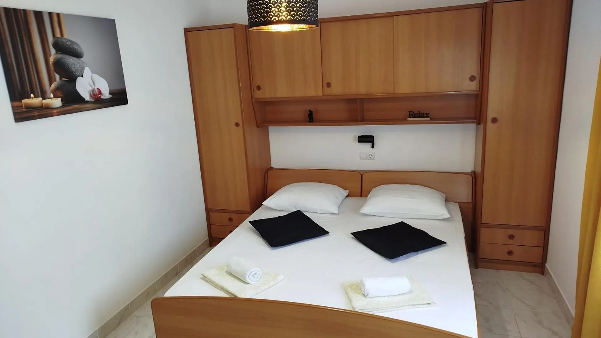 Anna Maris Apartment Rab Town Croatia