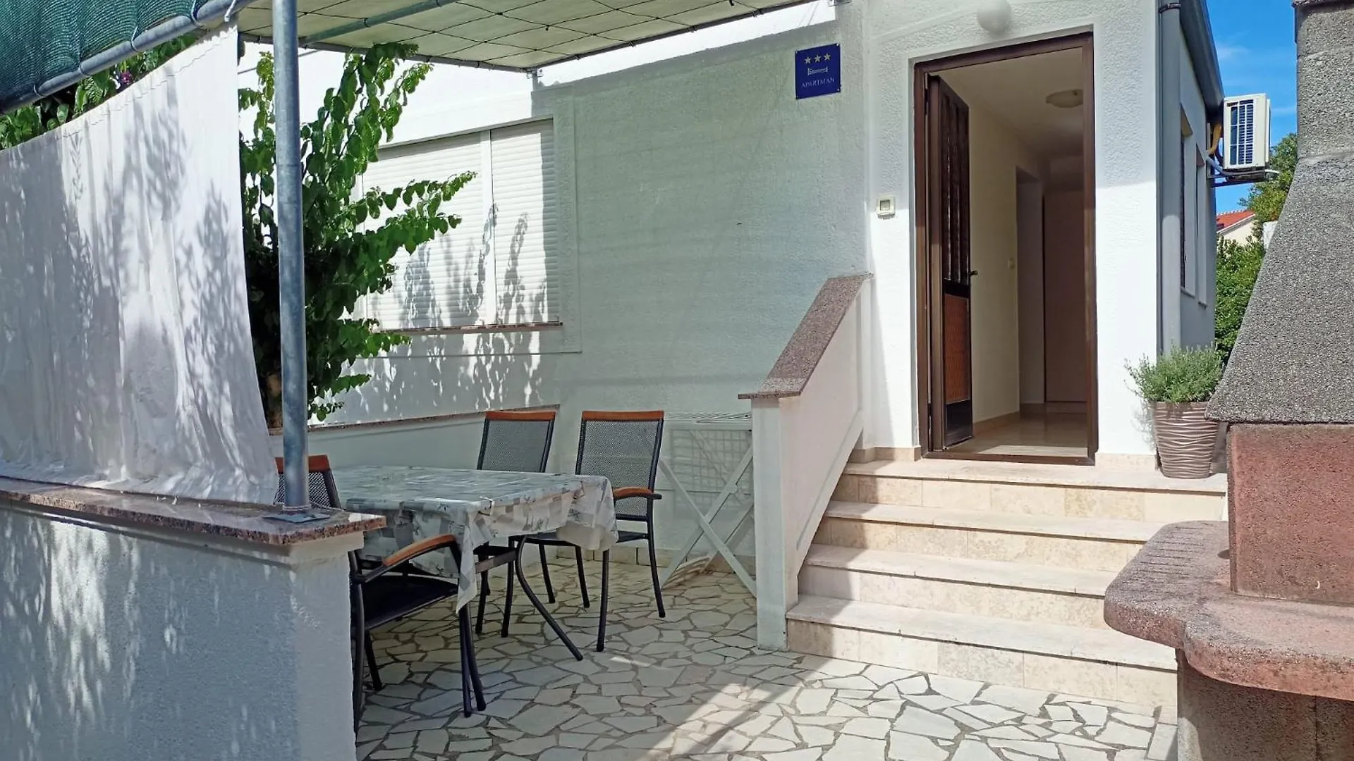 Anna Maris Apartment Rab Town Croatia